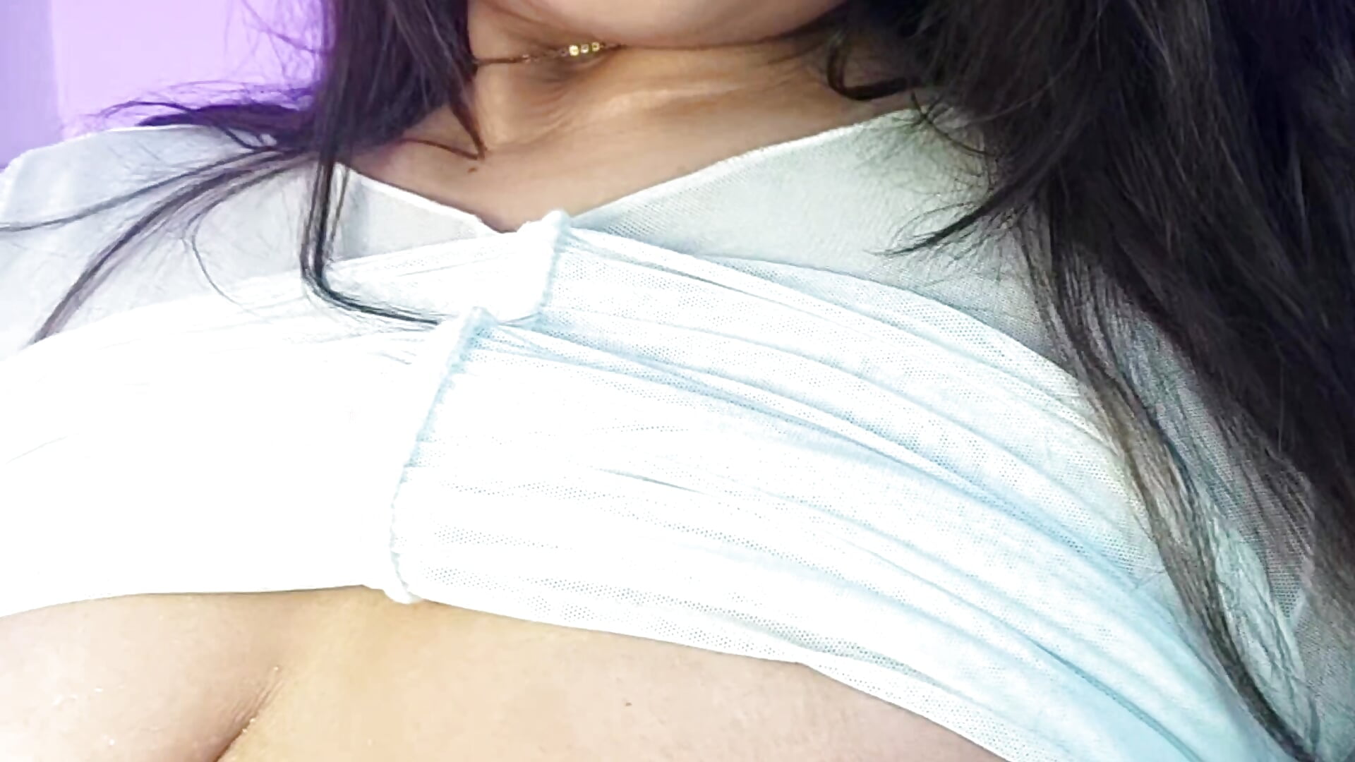 Icy Tease on My Nipples - Isabel_art 캠 모델의 동영상