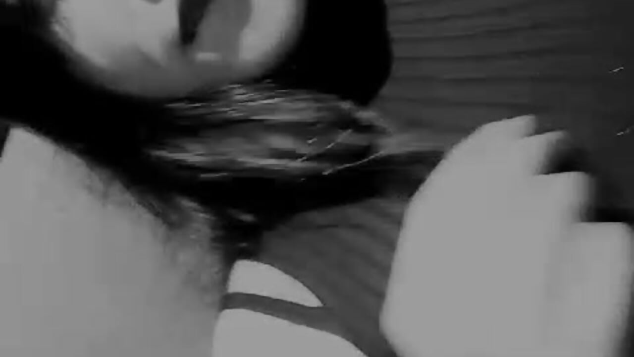 Come kiss me and make me tremble!!