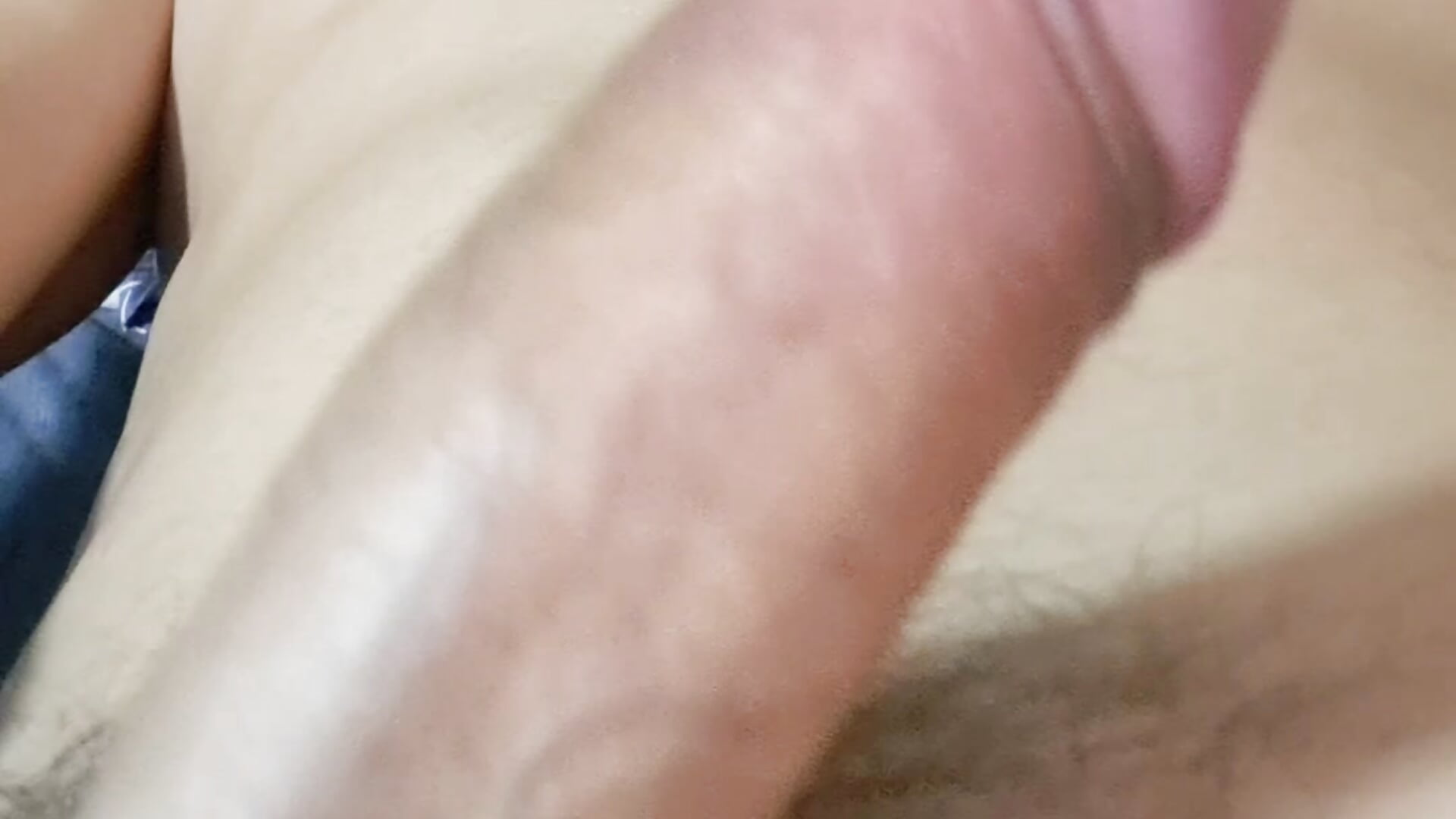 Deliciosa derramda gimiendo - video di Alexsexhot modella di cam