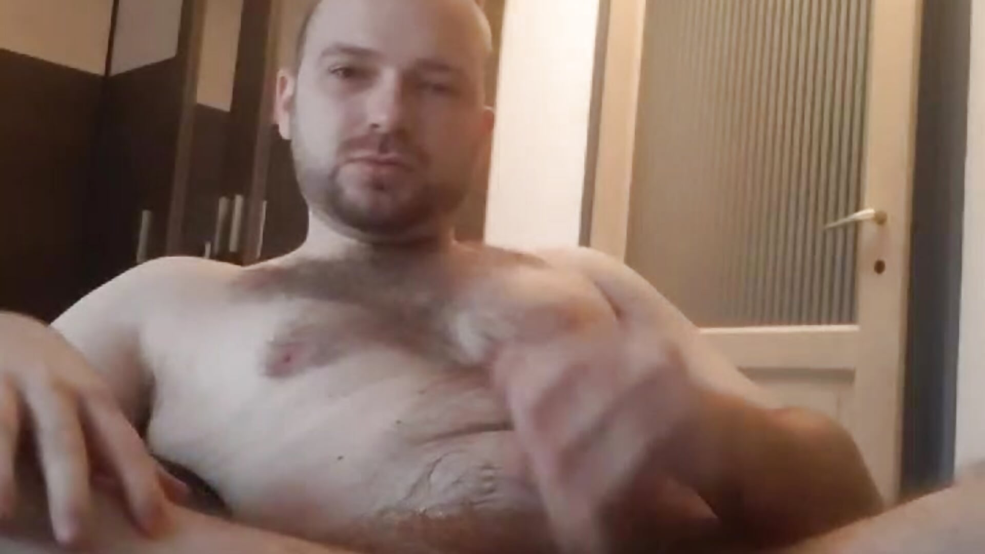 Get Horny Puppy - vidéo du modèle de showcams RealManHaveHairy