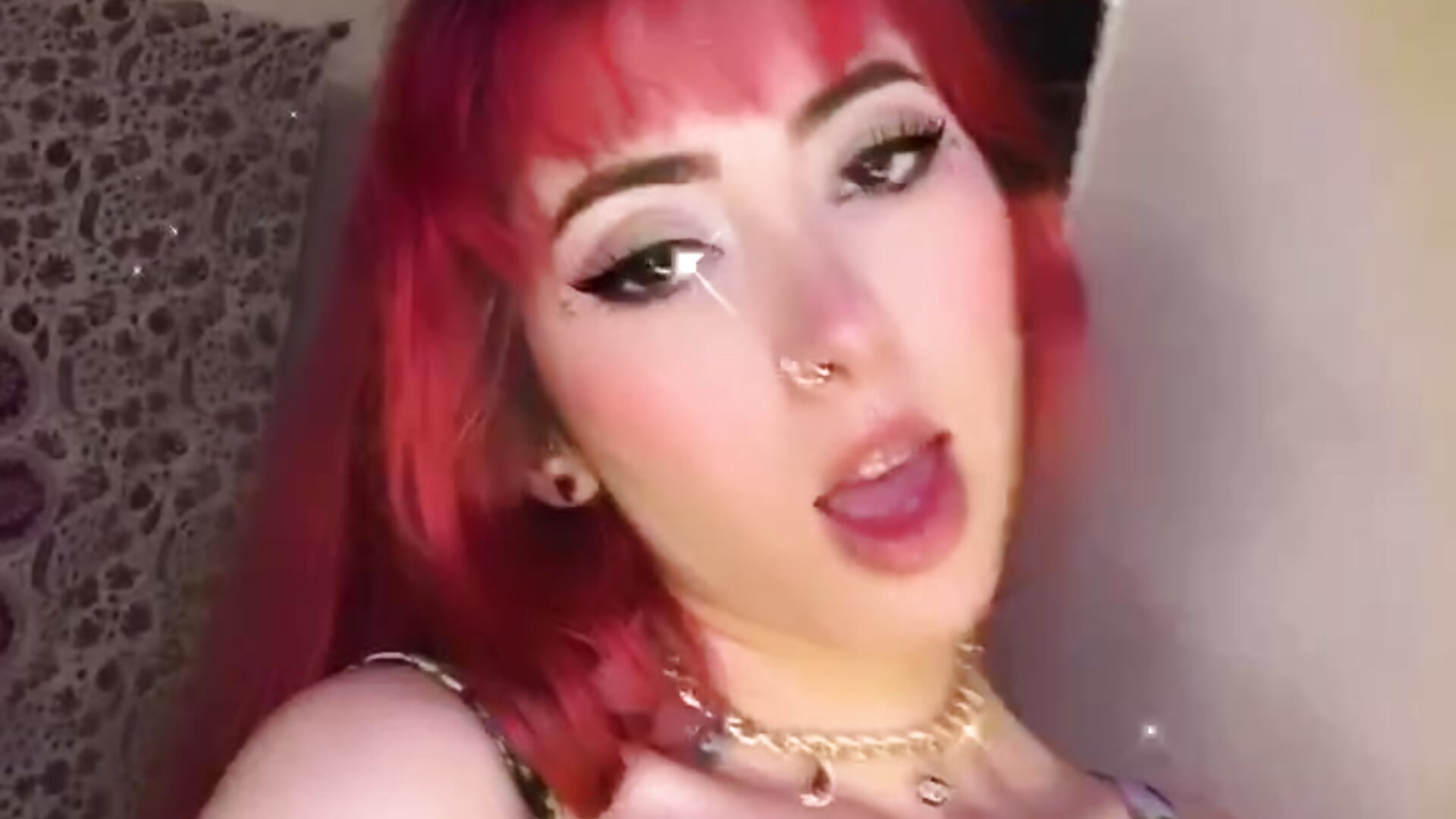 hi - video van lanaturner_ cam-model