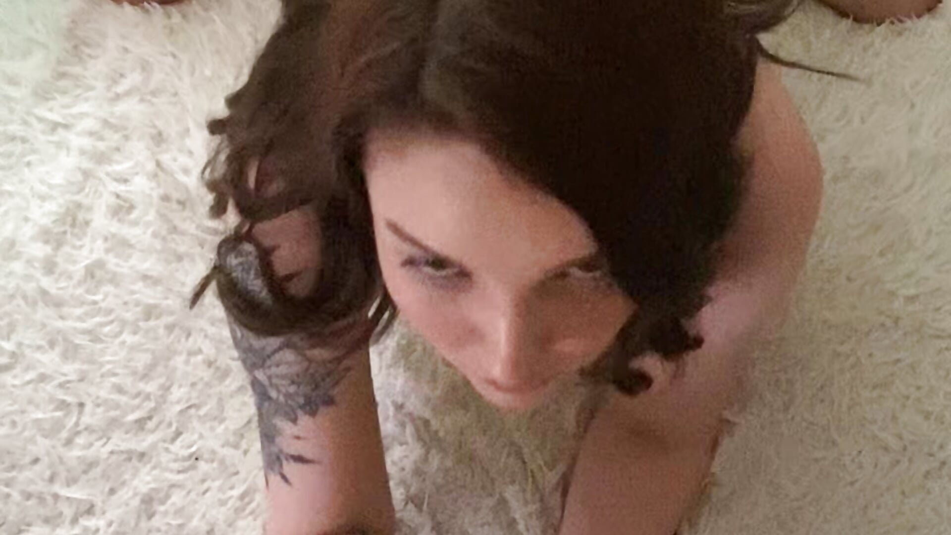 The baby makes a wet blowjob