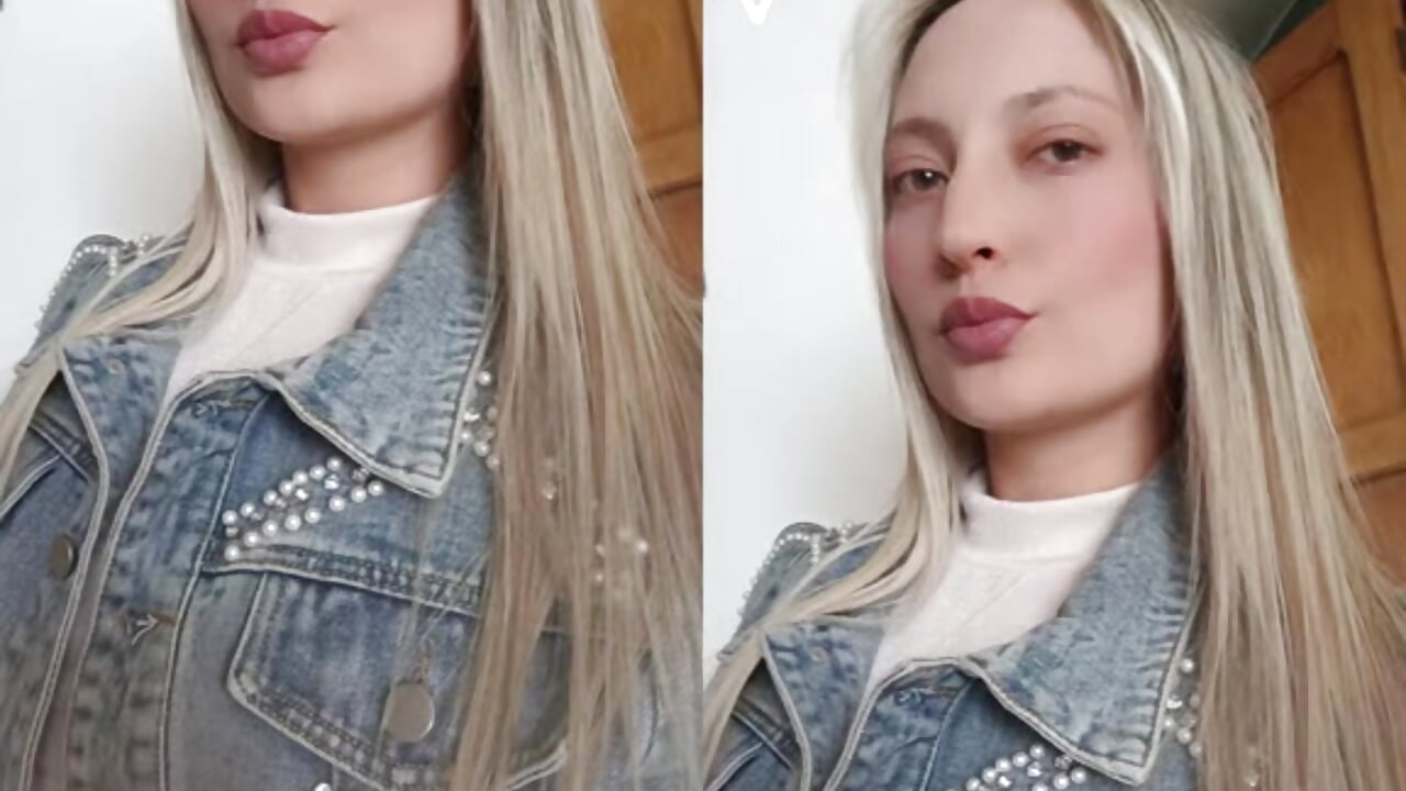 ❤️‍🔥 - video by Adele_johnsonn1 cam model