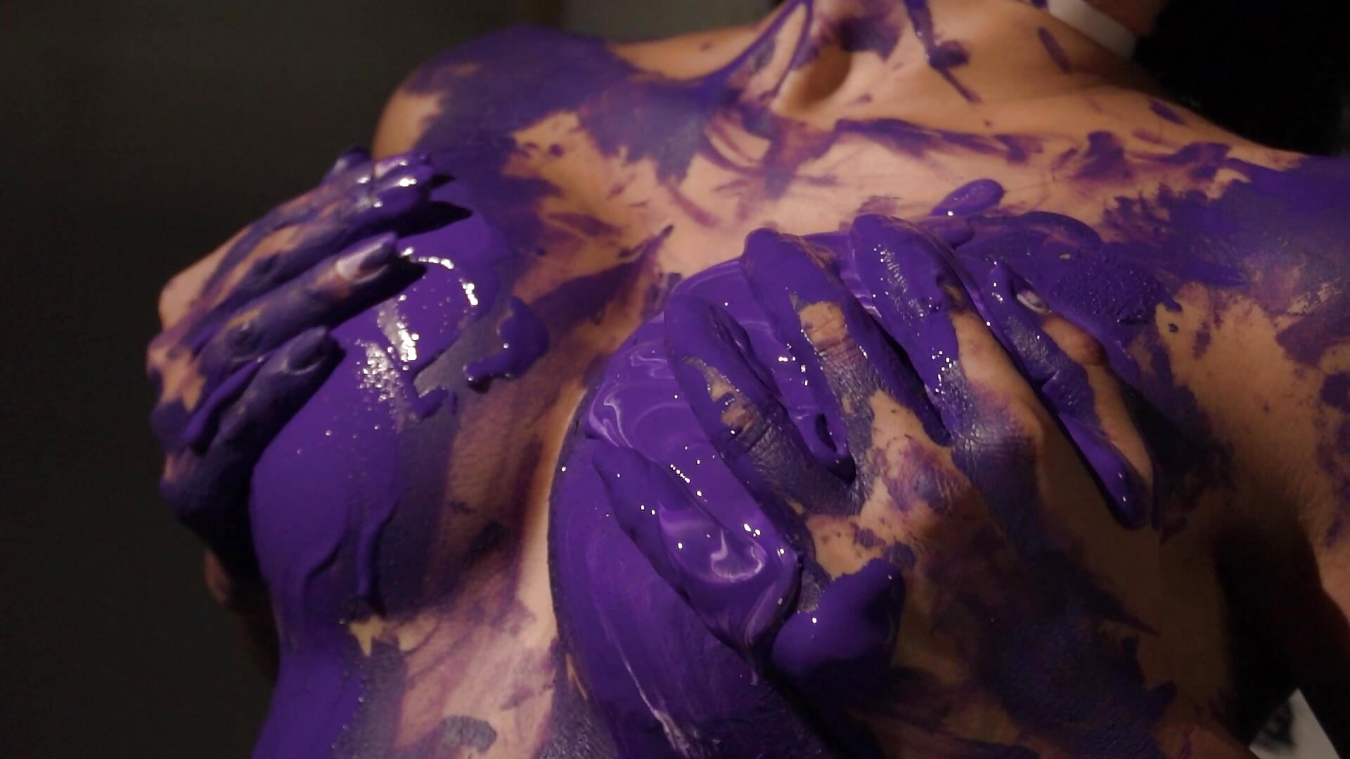 💜Cumple #22 💜 - video by emilyruiz1 cam model