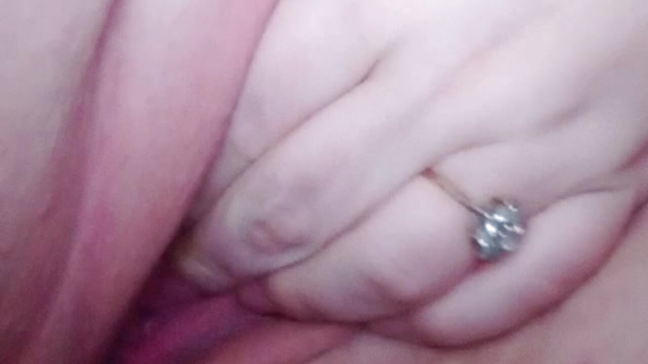 Little video of more play - ক্যাম মডেল pinkieMilfPUSY-এর ভিডিও