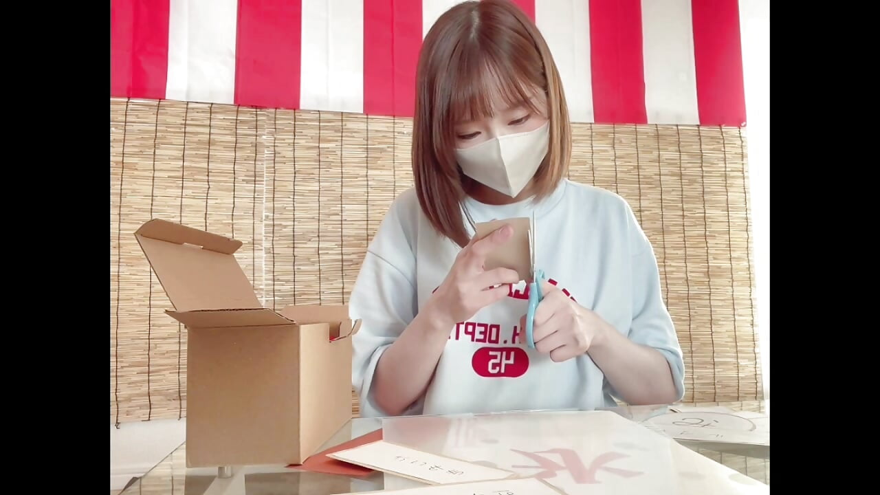 #4. 納涼祭イベント後編 ～Making②～ - video di Yui-Ch