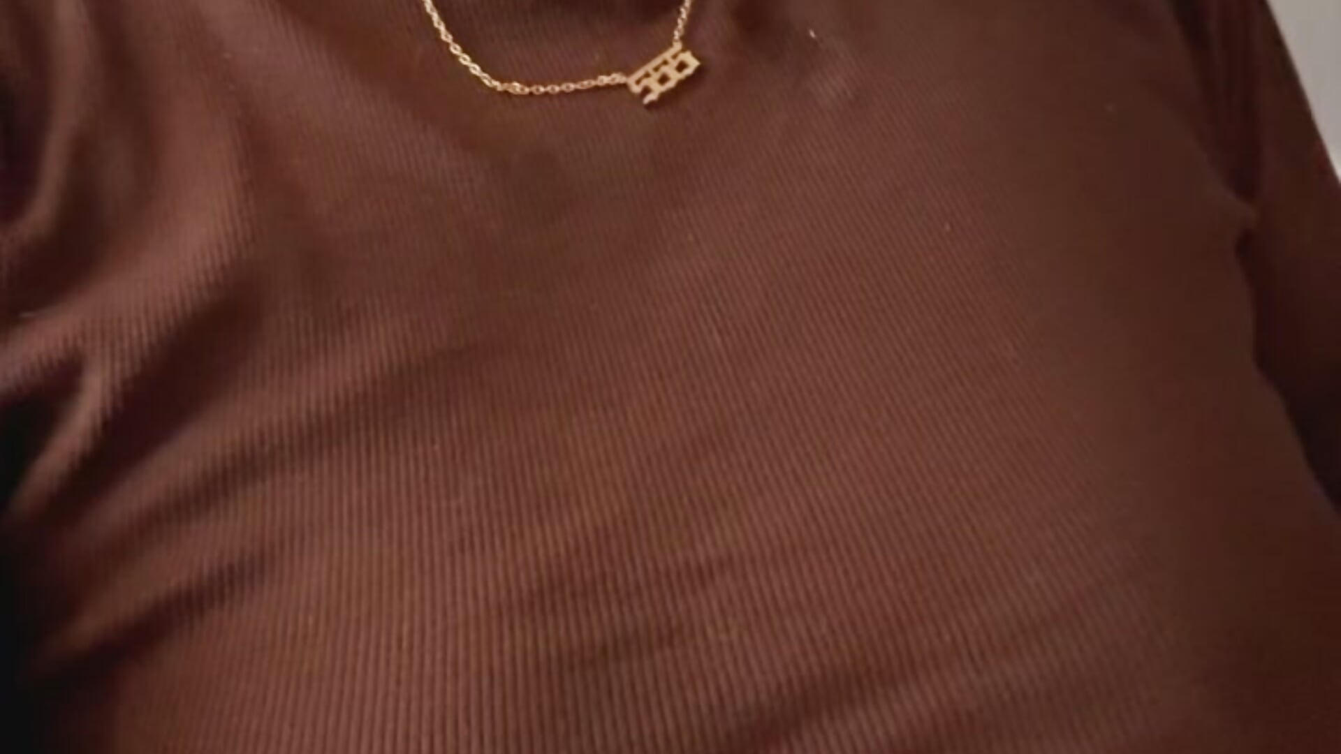 Tease the boys - video by blondebitch2 cam model