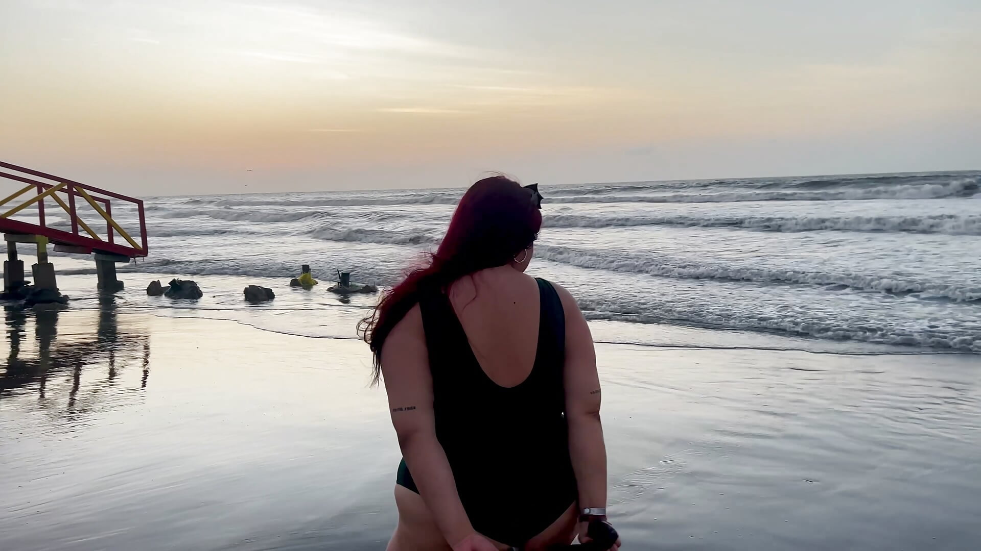 Want a BJ in the sea?😛 - vídeo de la modelo de cam BlazedPauX