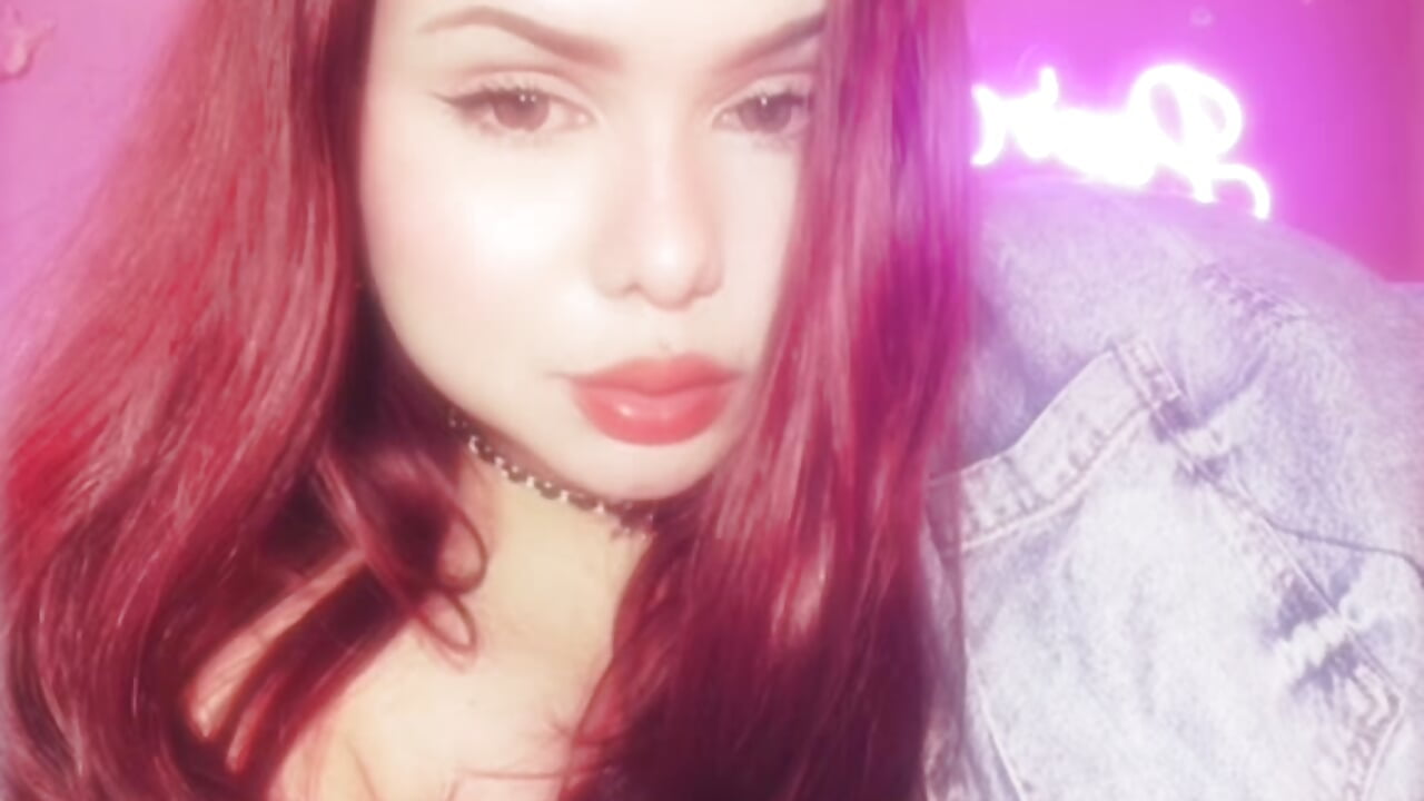 Being so shy－カメラキャストのBlazedPauXの動画