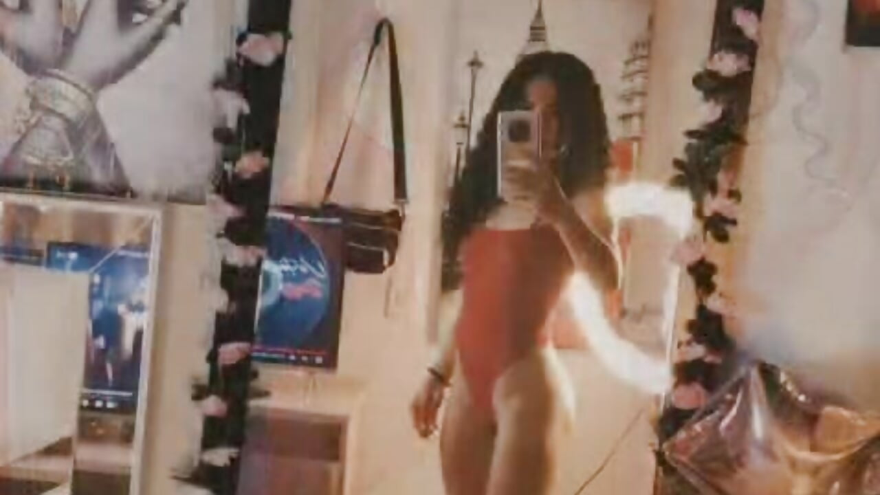 Don't forget to leave your little heart,🍒😘 - video by Charlotteblair cam model