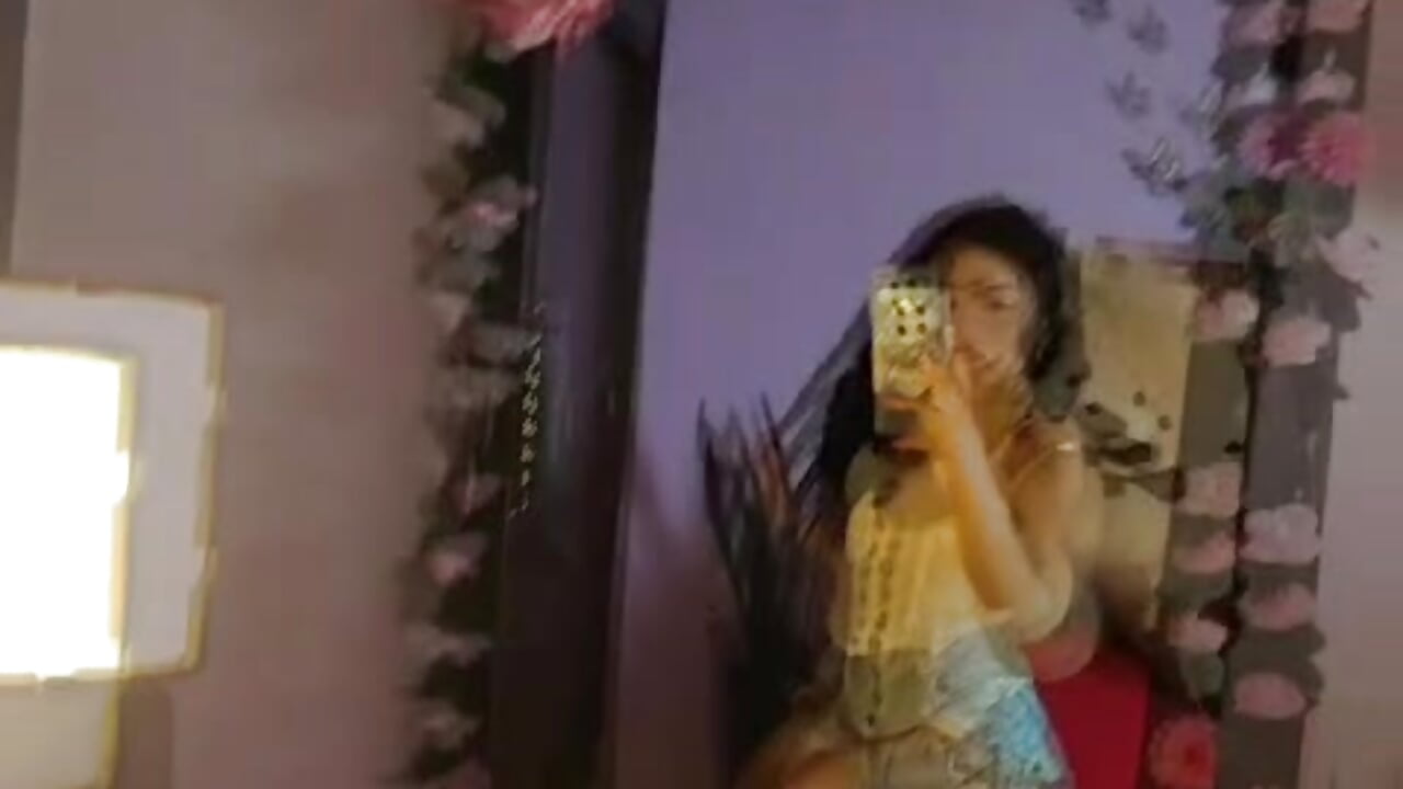 hello handsome 💋🥰 - video by Charlotteblair cam model