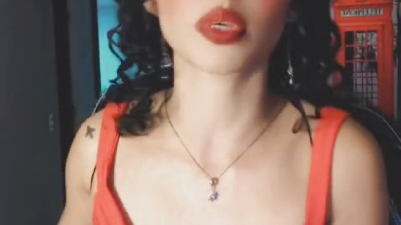 happy halloween 😈😍 - video by Charlotteblair cam model