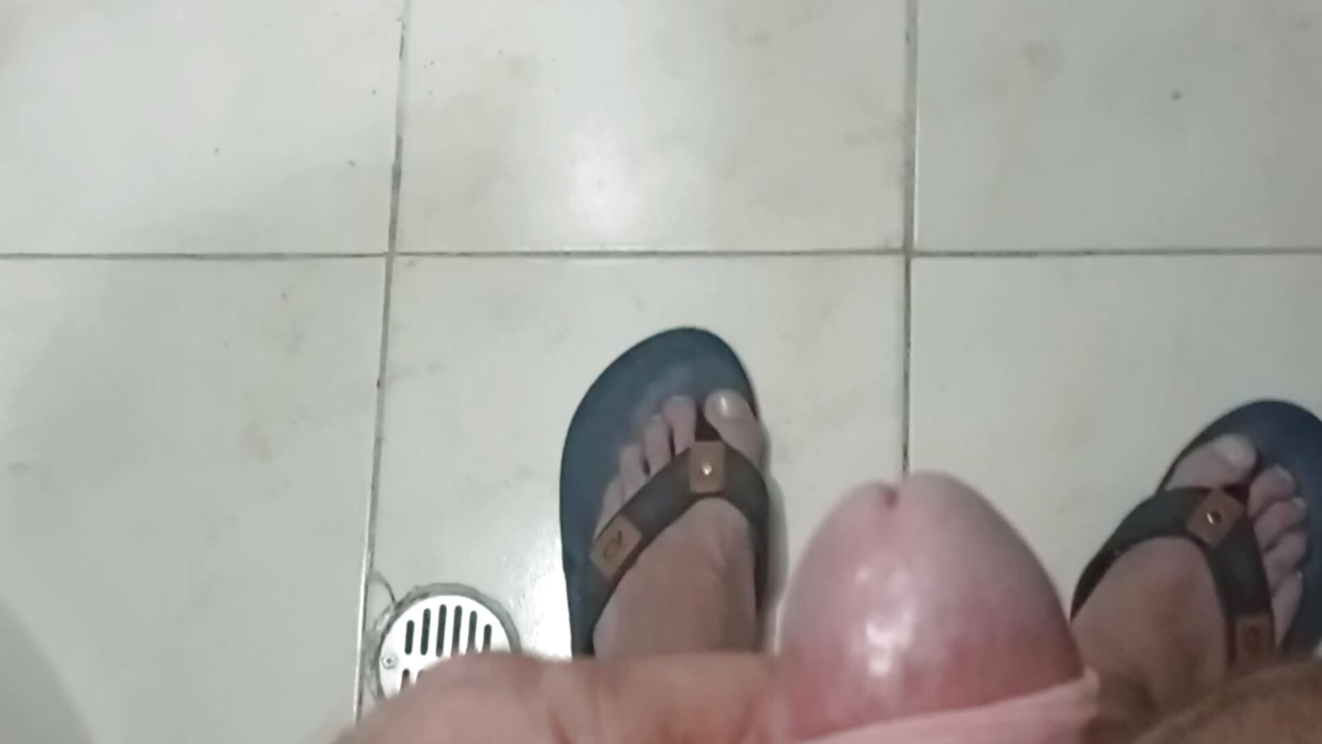 1000427308 - video oleh model kamera ale5858