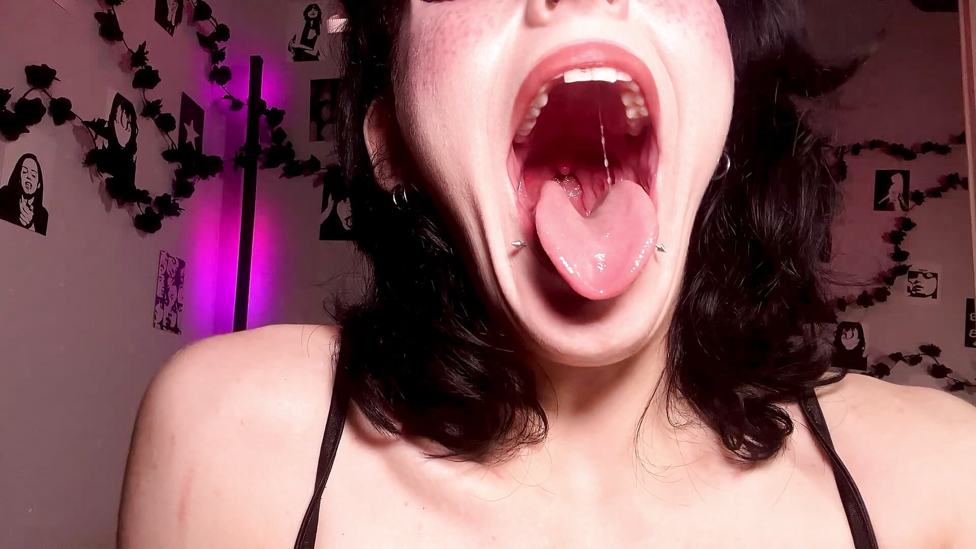 my throat and cough ;3 - video by Alice_Succuby cam model