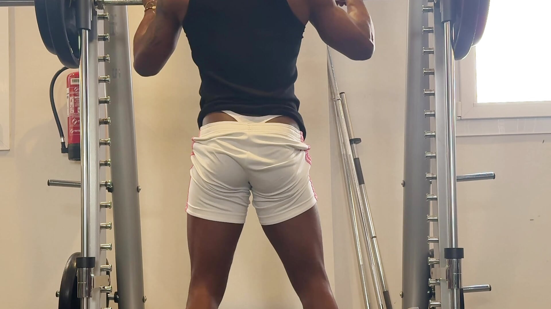 Glutes day 🍑🍑 – video modela na kameri Ganiimedes