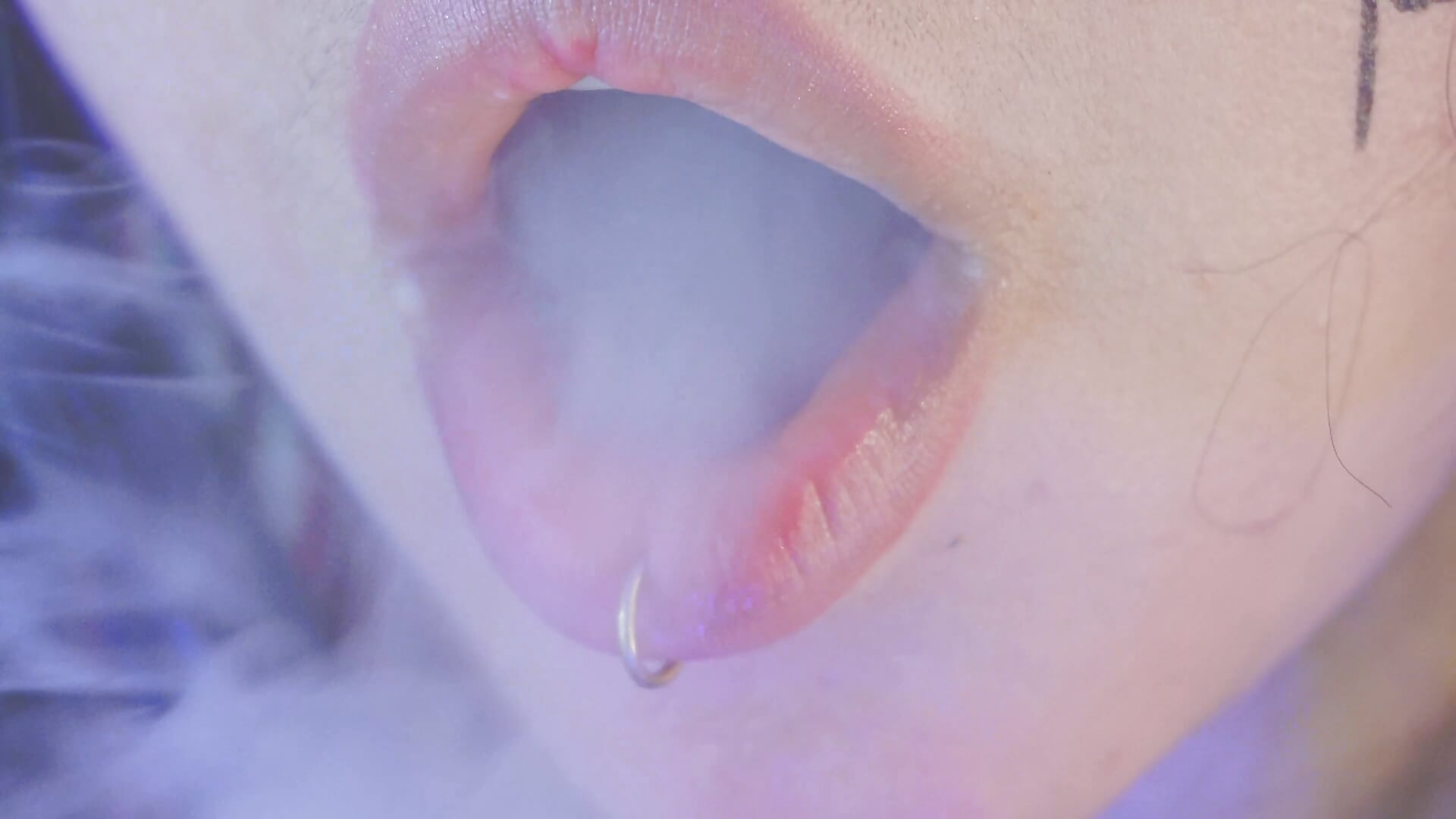 YOU SEXY NEZUKO IS HOT SMOKE - video by Samanta_Bigboos cam model