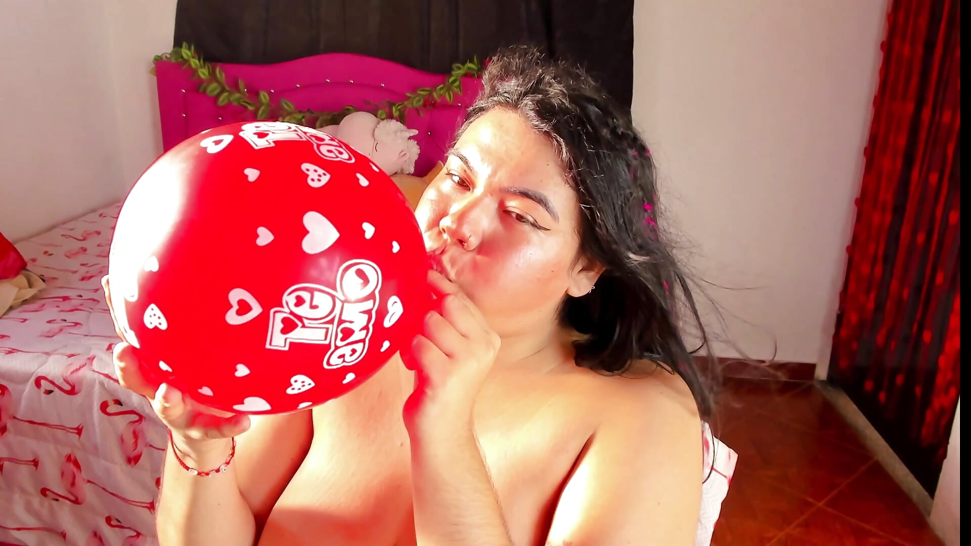 very hot balloon fetish - video by Samanta_Bigboos cam model