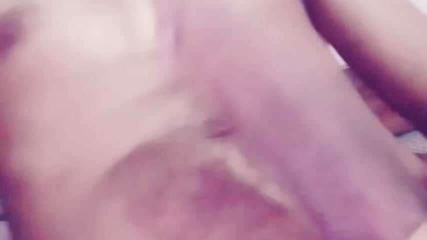 Im horny again babe!! Help me - відео від вебкаммоделі littleboy720