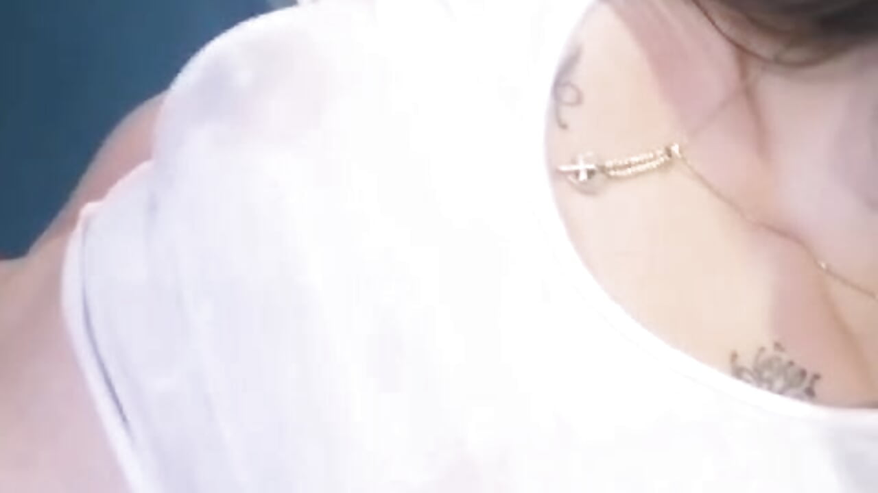 My hard nipples - video by nahomi_sweett cam model