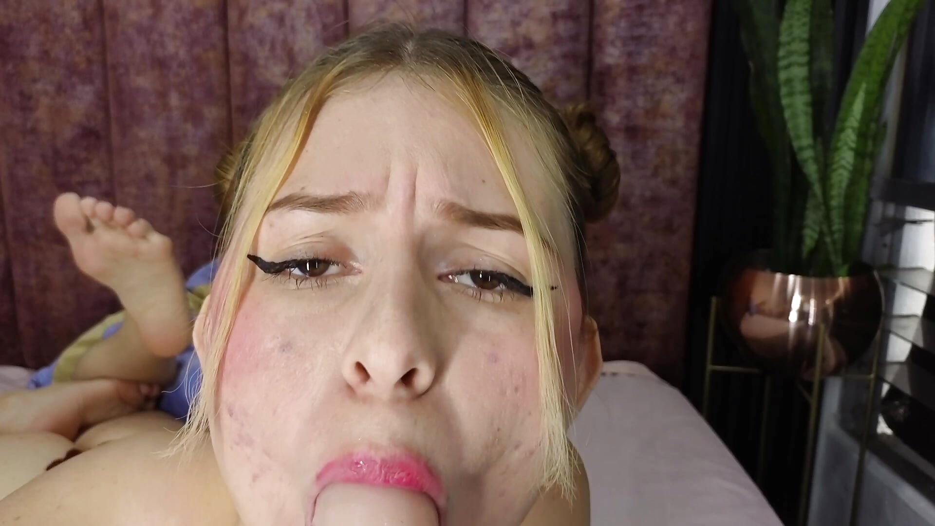 Little deep blowjob - video by Emmaa_Blonde cam model