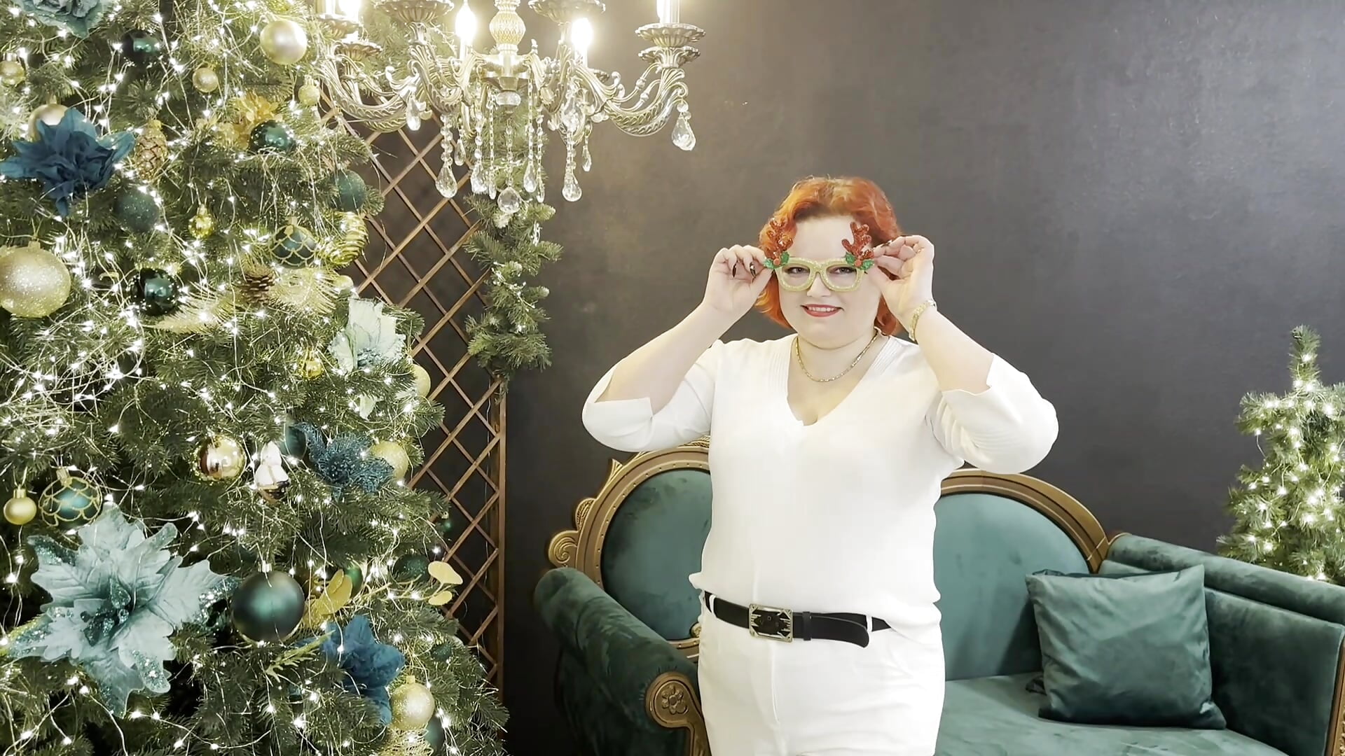 Happy mood - video by BellaJoli cam model
