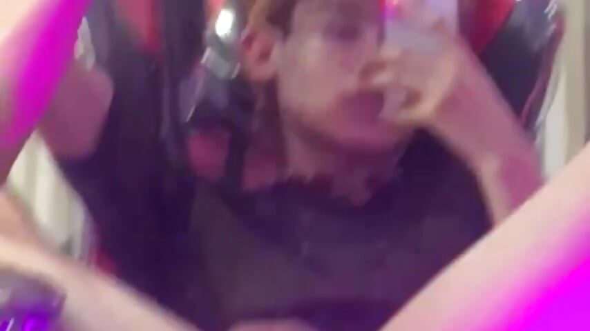 Look! - video by Angelo_018 cam model