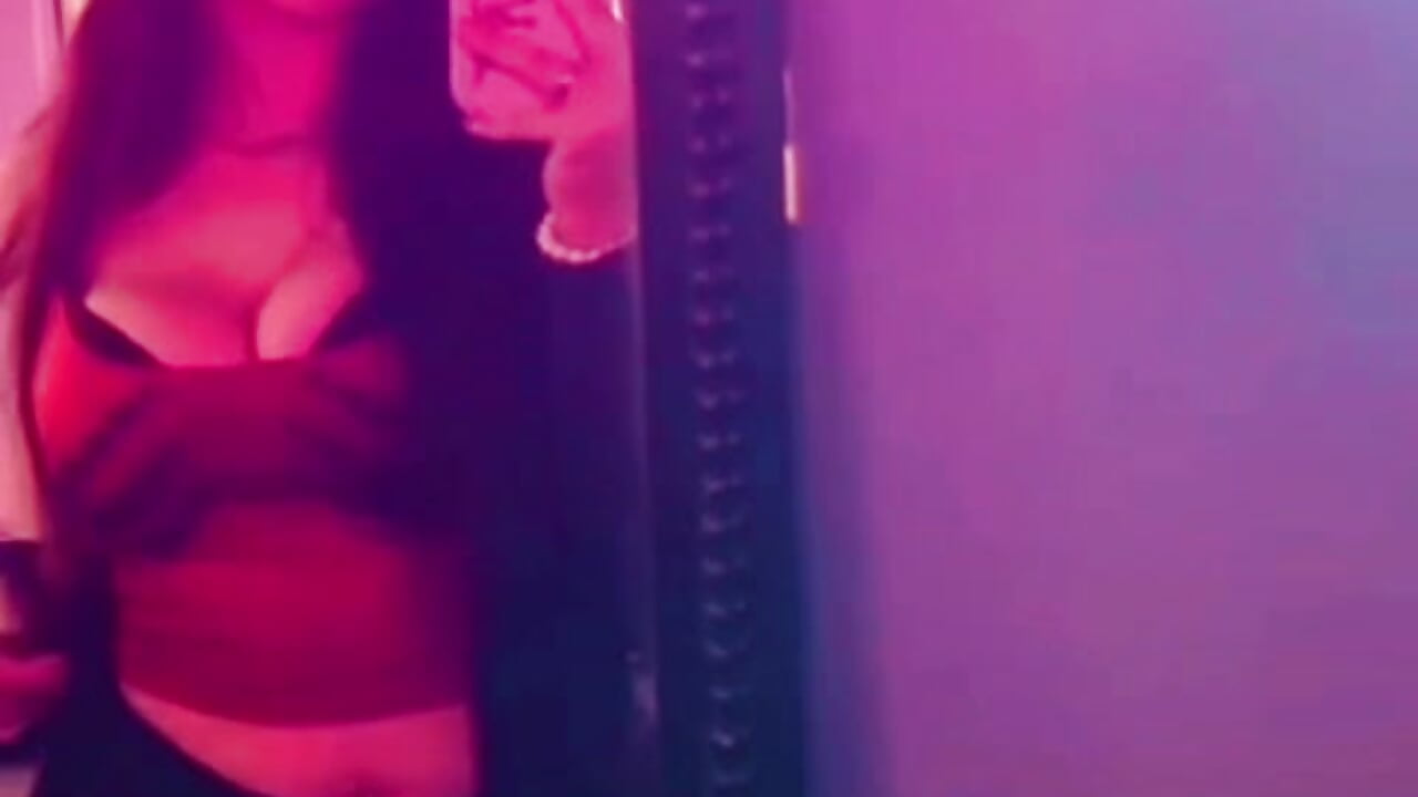 💋💗 - video by itzcheyduh cam model
