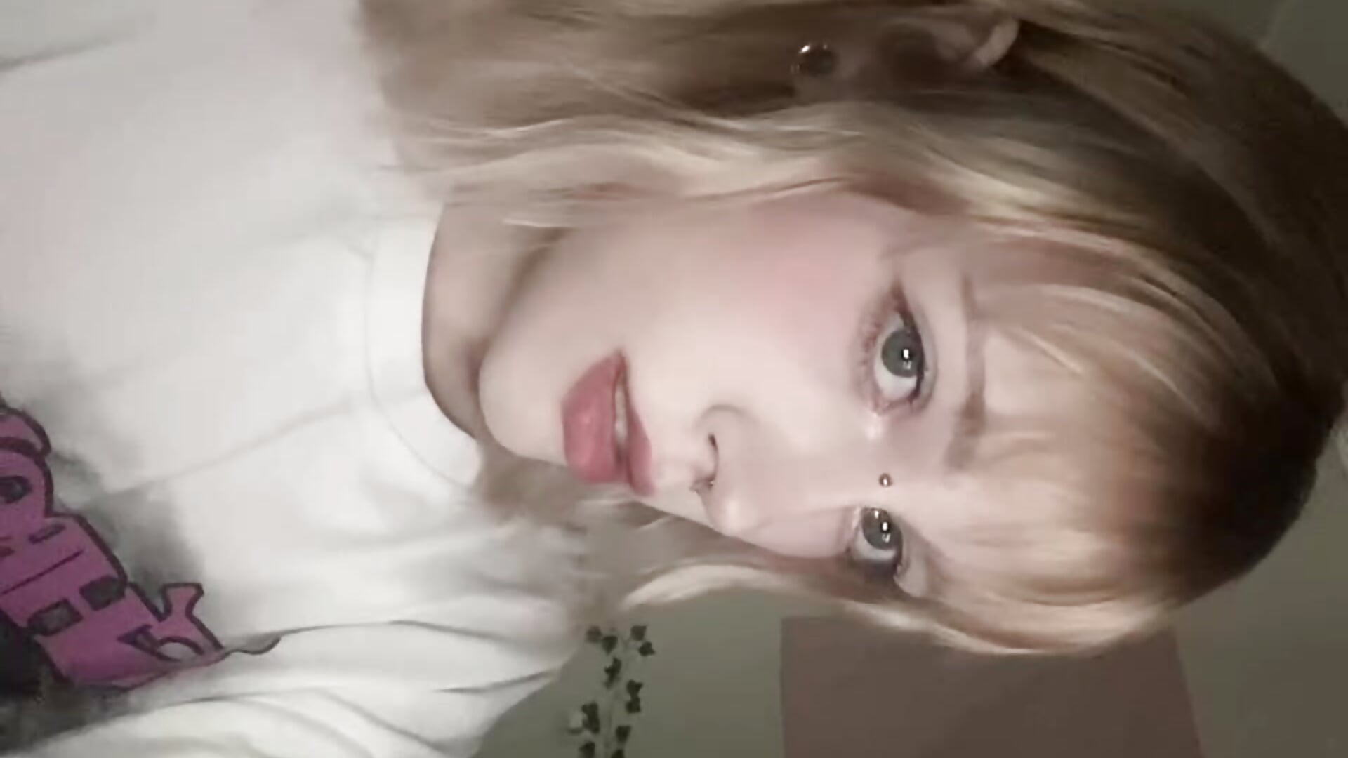 <3 - video di honeenoru modella di cam