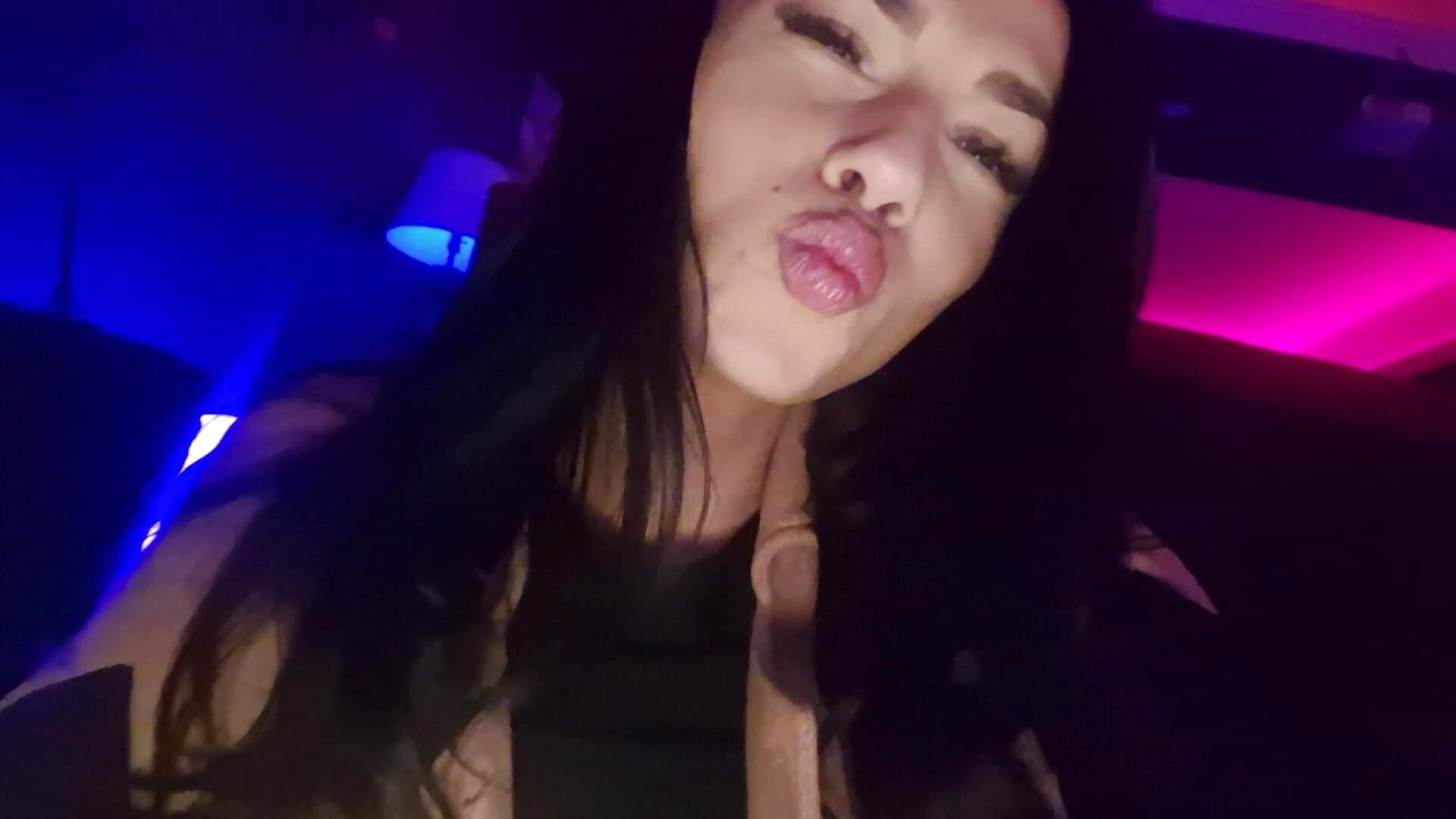 VID-20250210-WA0001 - video by JolieLizz cam model