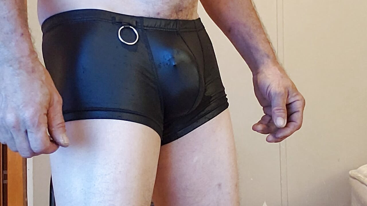 profile-intro-video-1744121703 - video by Rocky-Ewing2023 cam model