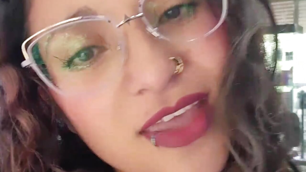profile-intro-video-1688579959 - video by SerenaSweet cam model