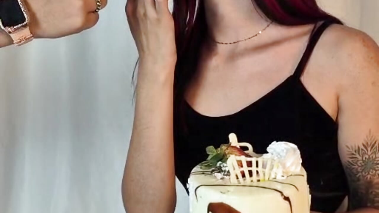 👑 Birthday Glow - video by laurem-paulette cam model