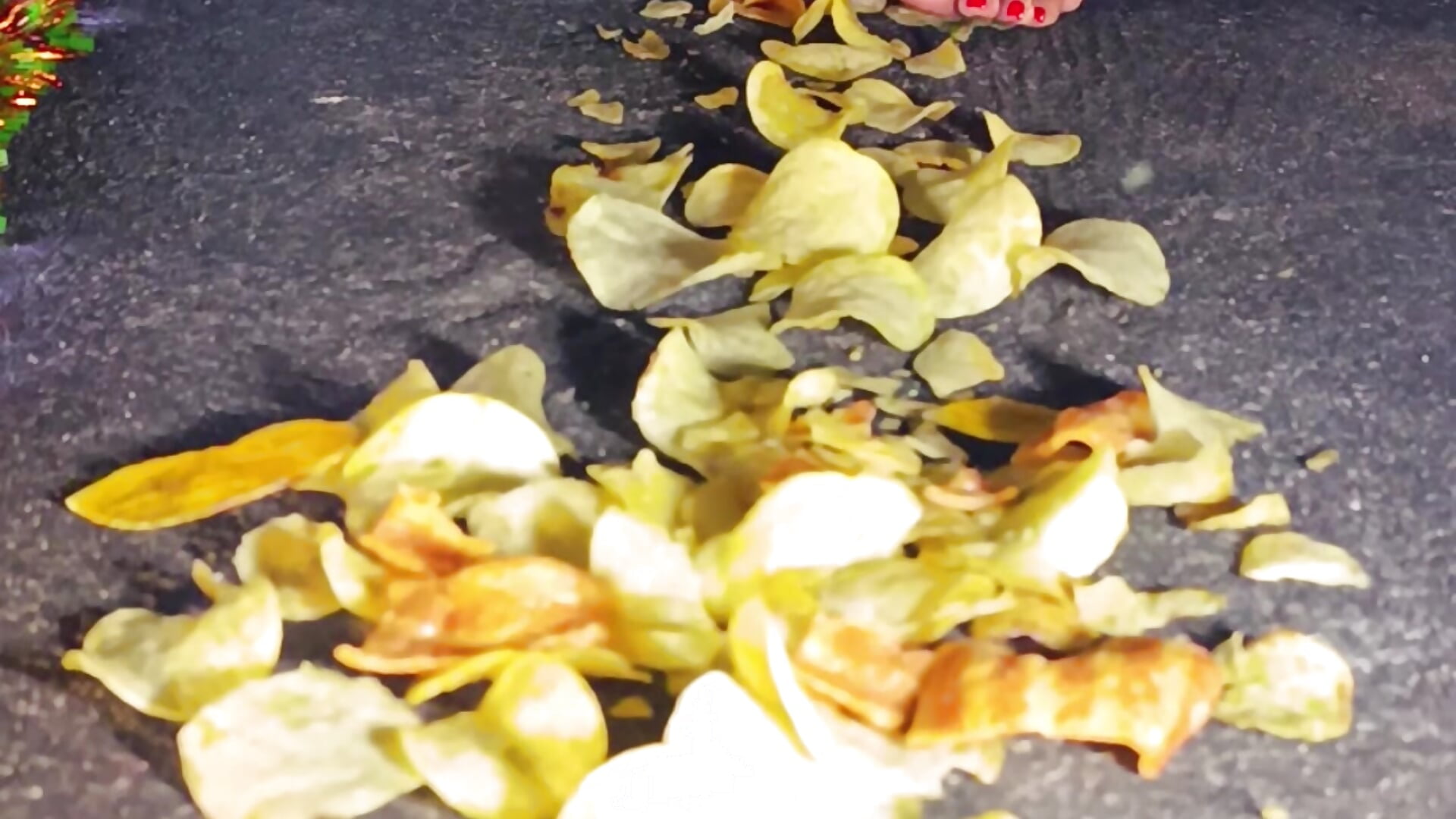 ASMR: Elegant Red Lace Adorning My Oiled Feet as They Crush Crispy Chips 👣💥🍟 – Freya Devil 333 - video của người mẫu cam freyadevil333