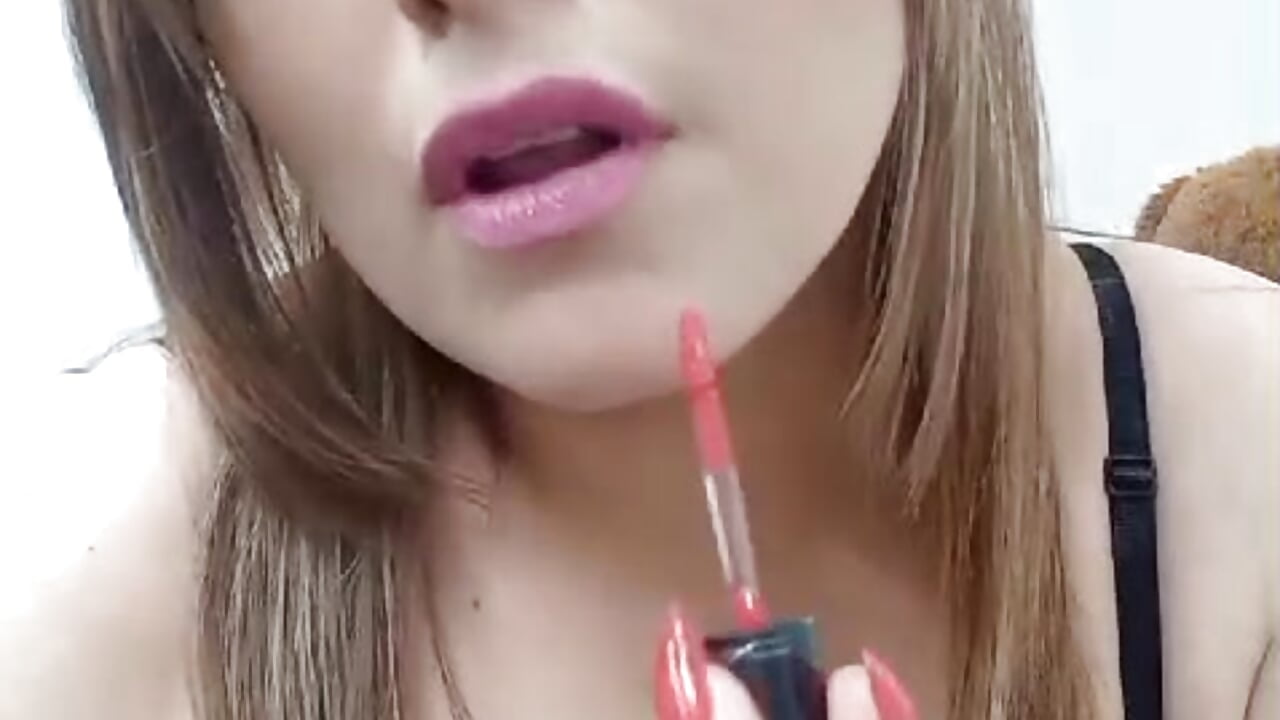 Luly - วิดีโอโดย luuopo1102 โมเดลแคม