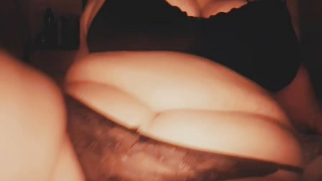 Ssbbw lean back open them big legs