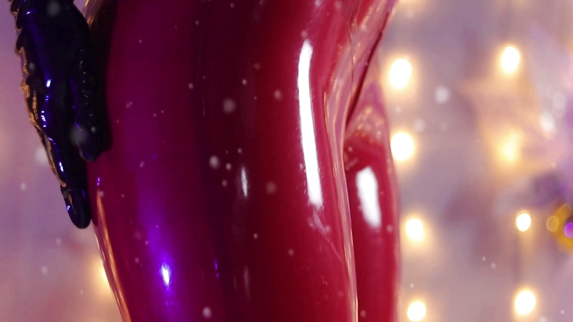 MERRY LATEX CHRISTMAS - video by MyMayte cam model