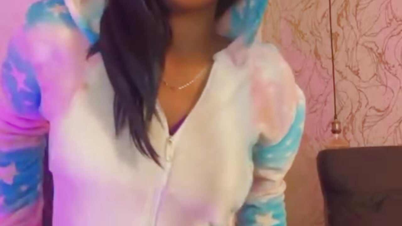 Pajamas party with your favorite unicorn! - NATALIE_PARKERR 캠 모델의 동영상