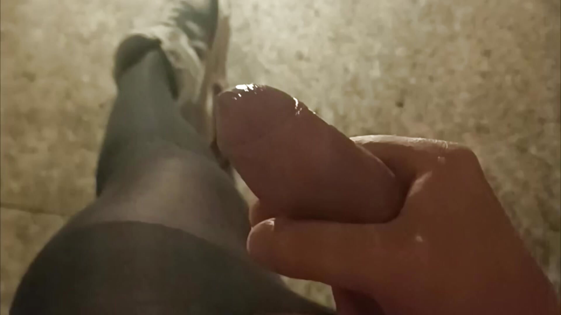 cumming hard - Video von Nylonbuebchen Cam-Model