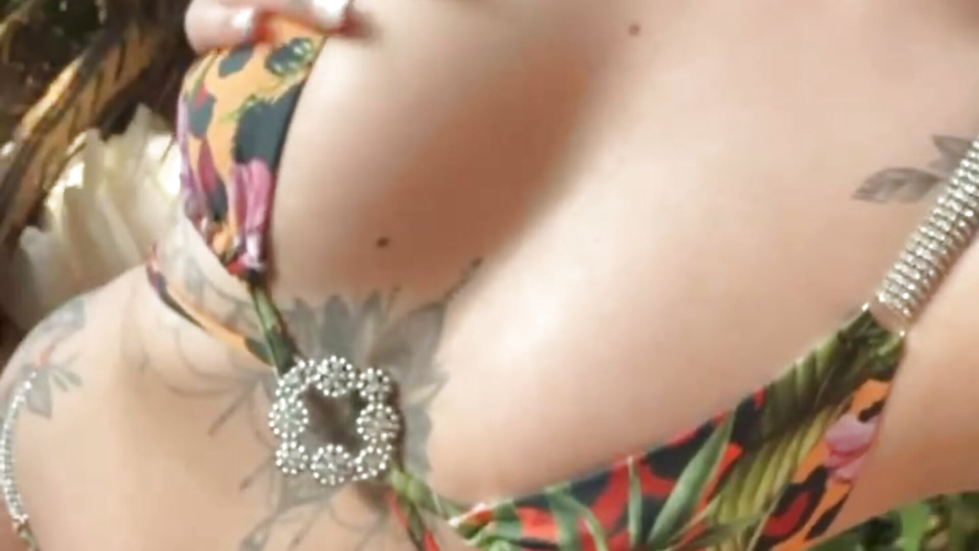 Bikinisession😍－カメラキャストのSugarlinaの動画