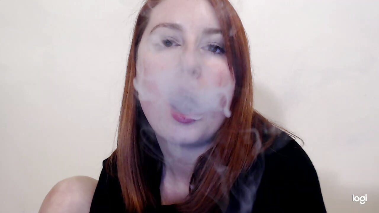 vaping fetish (Tokens only) - novemberqueen主播的视频