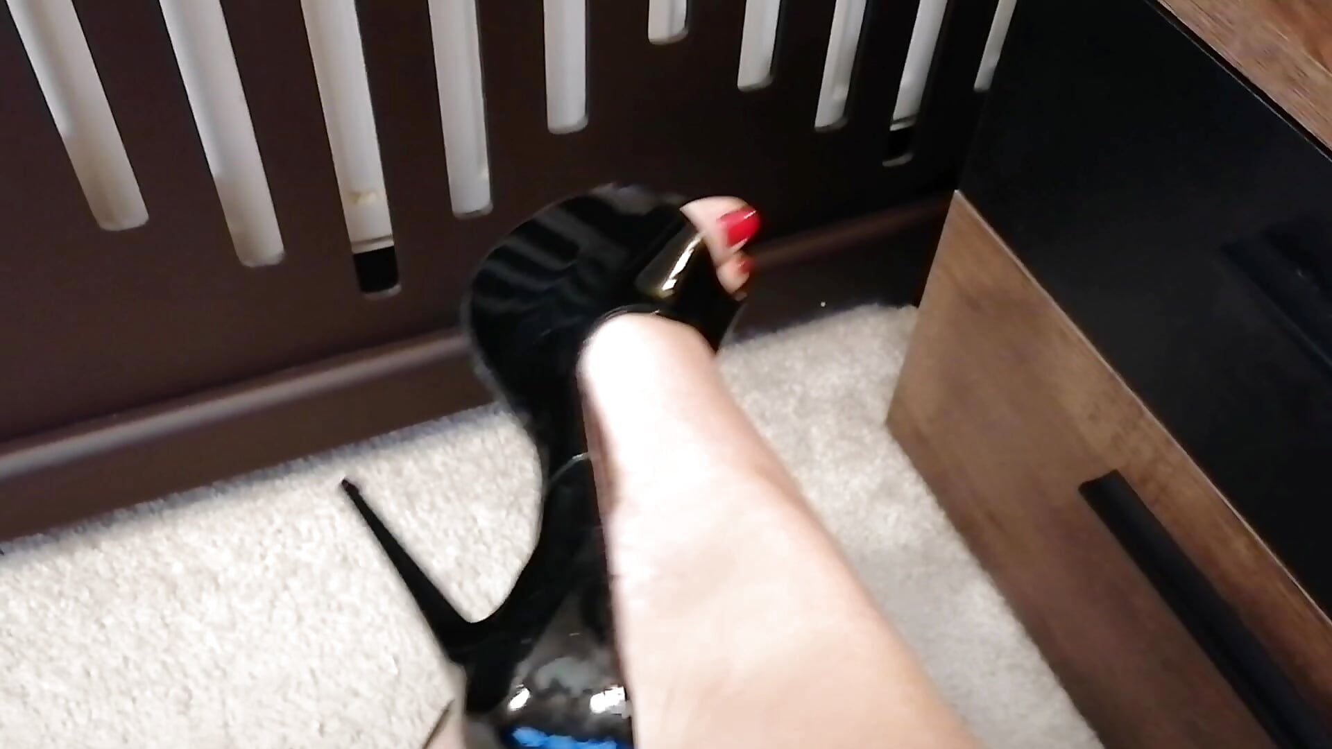 high heels tease - video by KlaraHope cam model