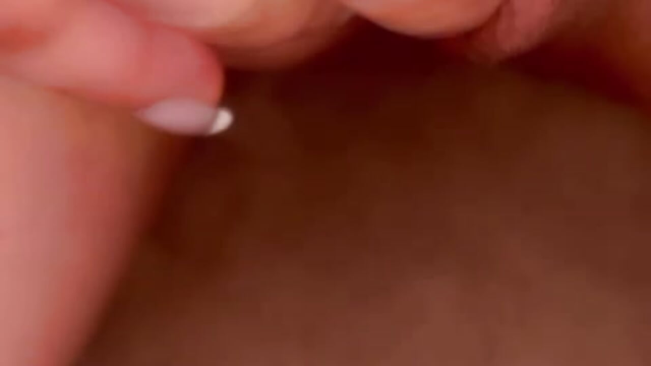 JERK MY BIG CLIT