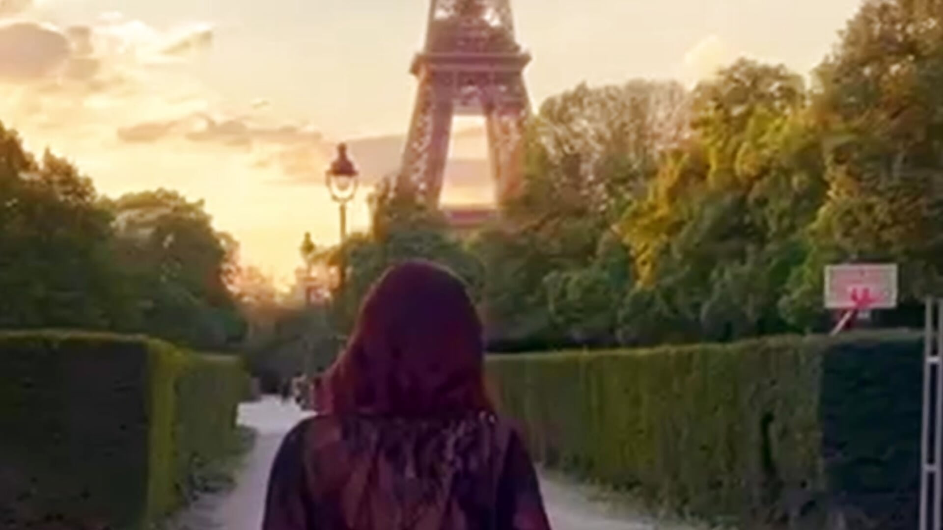 I was in the charming city of Paris, where I was able to connect with my most romantic, sensitive. - AlinaSweett adlı kamera modelinin videosu