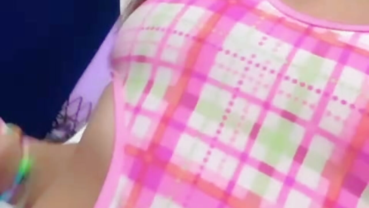 hola cariño como estas  Hi, sweetie, how are you - video by GabyVandriel cam model