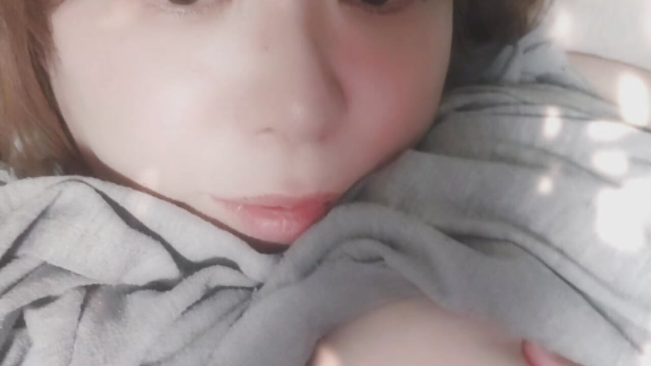SNOW_20230825_034740_361 - video by Himari103 cam model