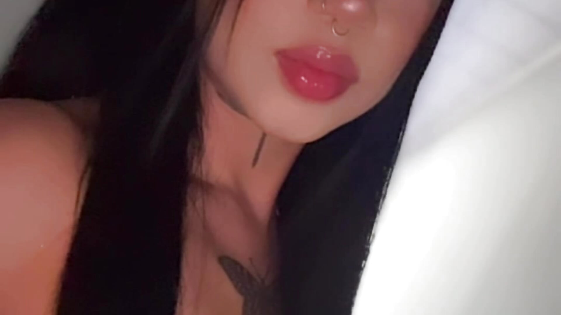 Hi guys! ❤️ - video by charlotte_002 cam model