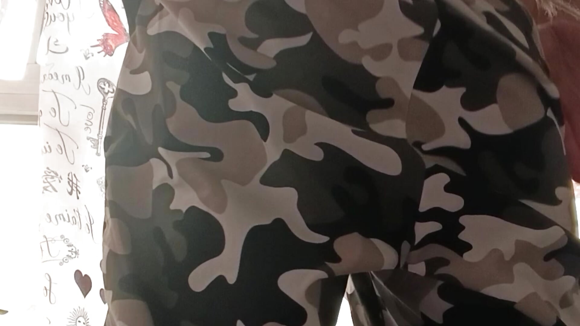 Love that pants - video by Hellen_dumont cam model