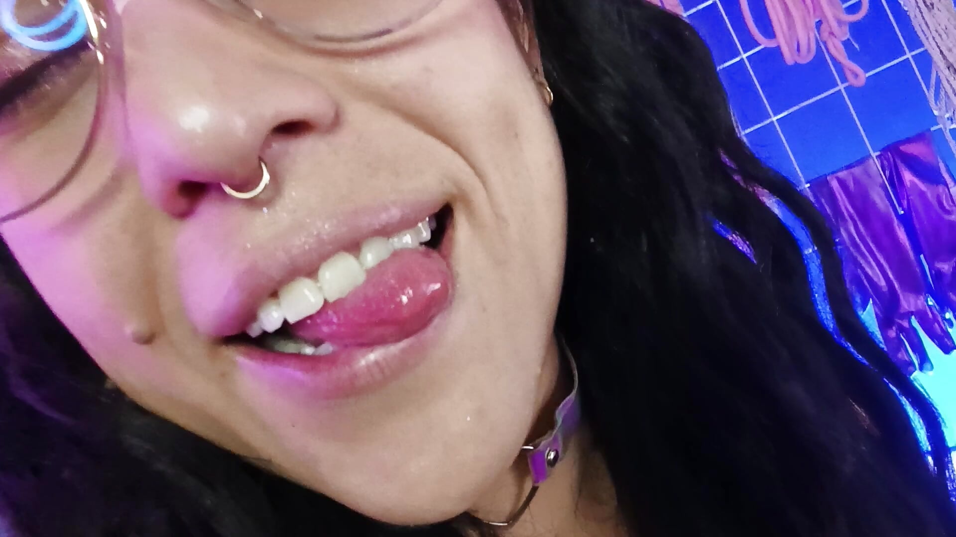 Glasses again - video by Hellen_dumont cam model