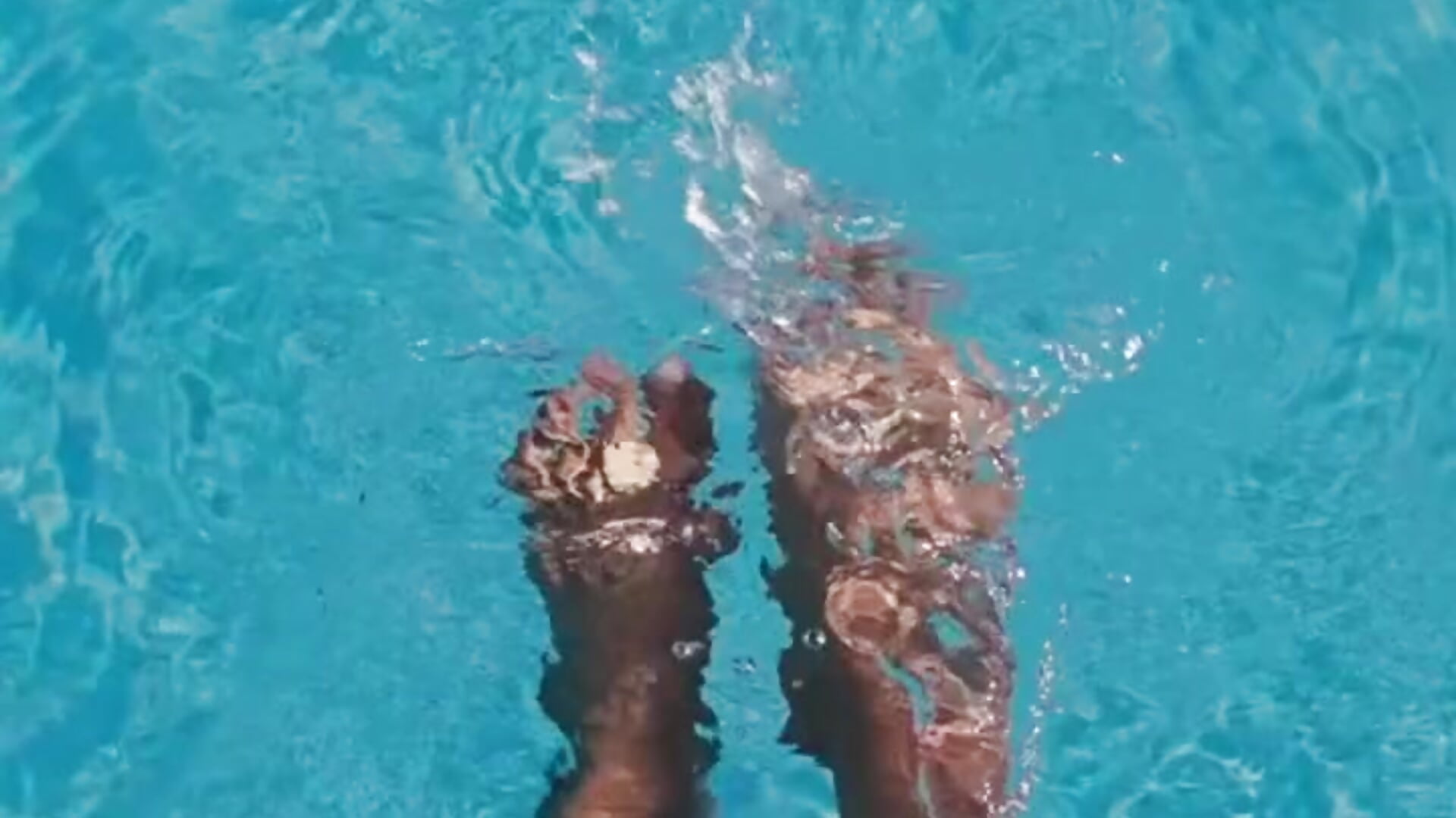 My legs - video by X_Alisa cam model