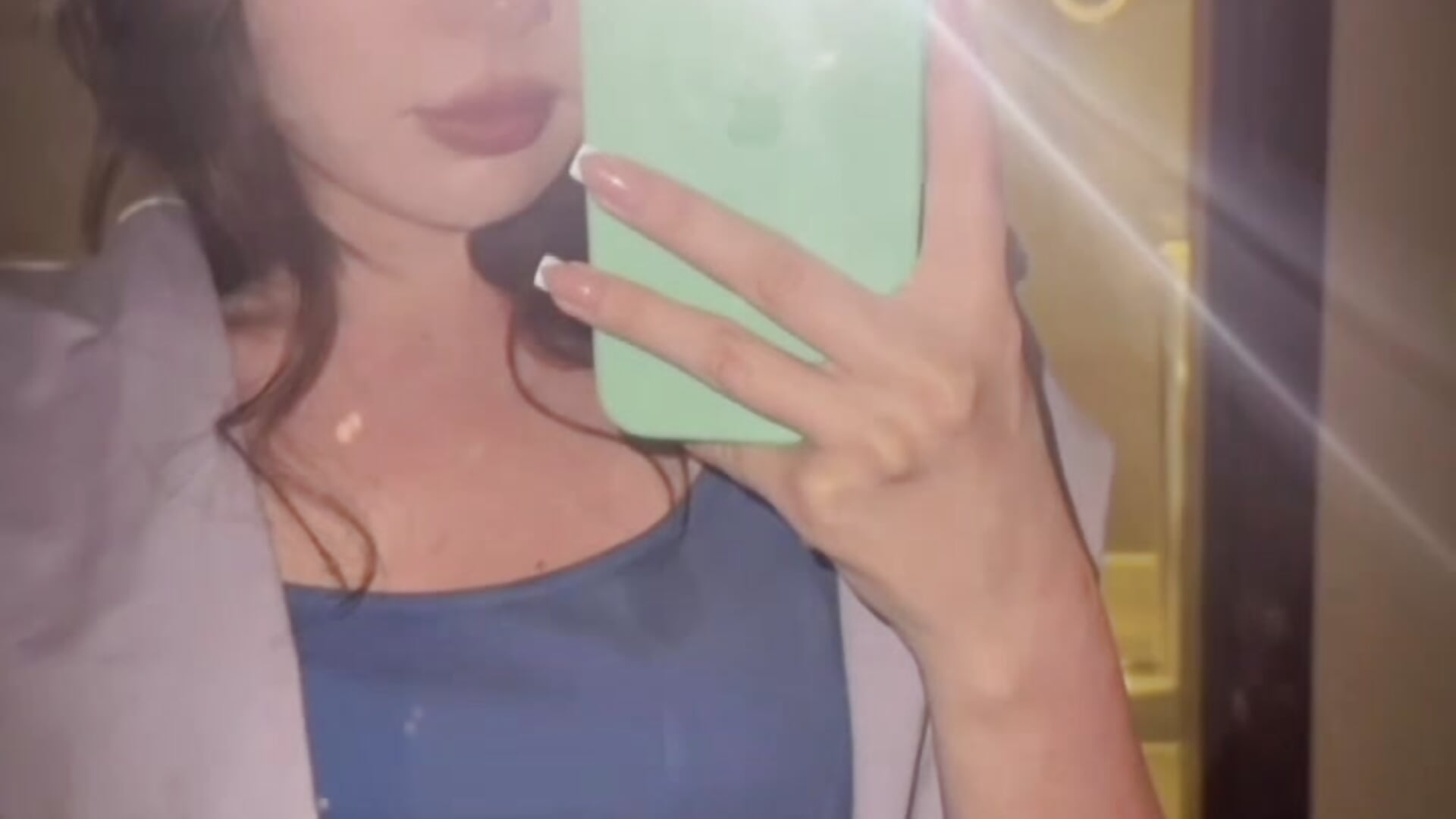 admiring myself - video by jose_lyn cam model